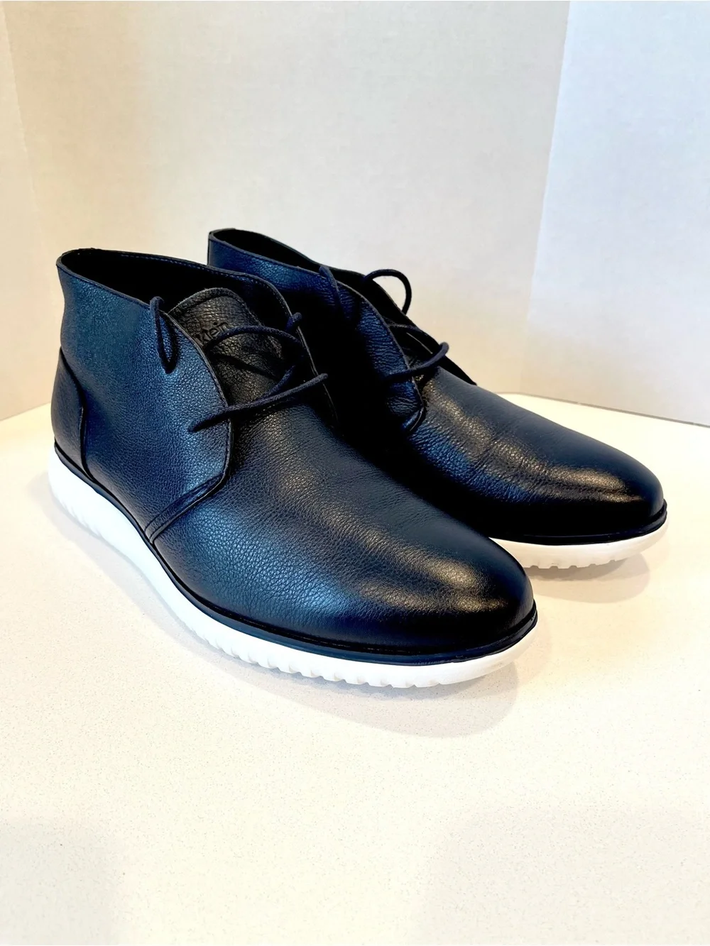 Calvin Klein Navy Leather Chukka with White Sole Size 8.5